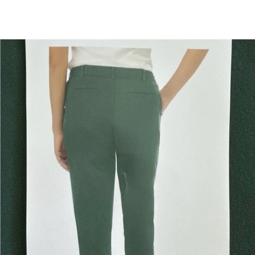 Kirkland Ladies’ Travel Pants Green 12 NWT - Picture 2 of 5